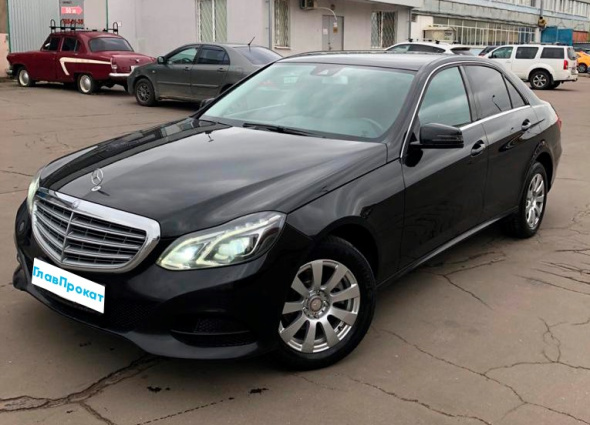 Mercedes Benz E200 W212